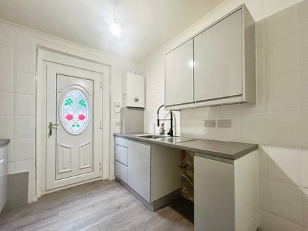 2 bedroom apartment to rent Highfield Gardens, Bognor Regis, PO22 - Photo 3