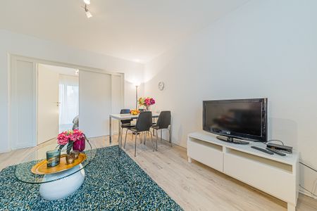 City-Residence: Modern ausgestattete 3-Zimmer-Wohnung mit 2 Schlafzimmern in Frankfurt Eschersheim - Photo 2