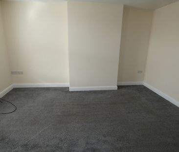 Grasmere Road Flat C - Photo 2