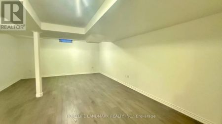 25 GROVER HILL AVENUE - Photo 5