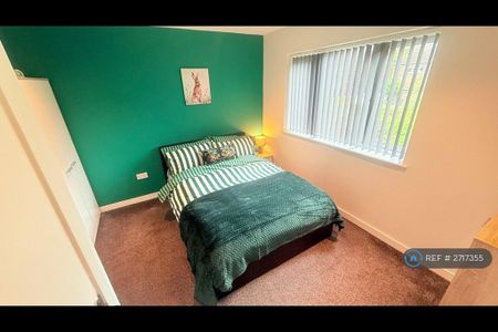 1 bedroom in a house share to rent - Photo 4
