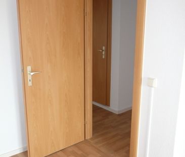 EBK vorhanden! Feierabend genießen auf Ihrer 7 m² großen Loggia! - Foto 1