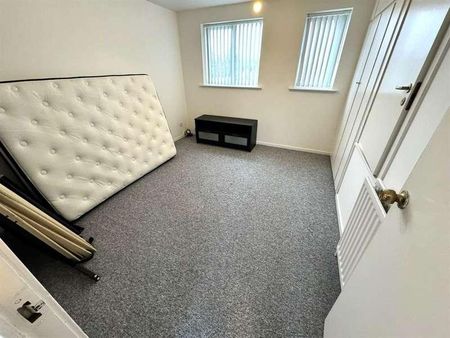 Hillbury Drive, Willenhall, WV12 - Photo 4