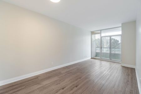 For Lease - 3504 Hurontario Street Unit# 203, Mississauga, Ontario - Photo 3