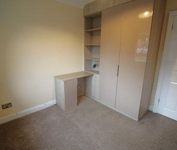 5 bedroom detached house to rent - Photo 3