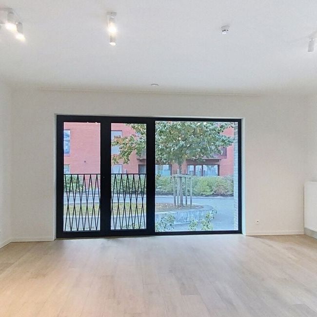 Appartement te huur in Anderlecht voor € 1.200 met 2 slaapkamers - Photo 1
