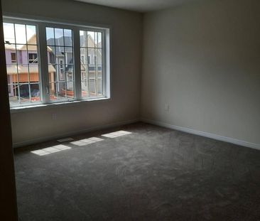 For Lease - 31 Sara Drive, Thorold, Ontario - Photo 5