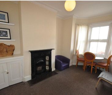 3 Bed Terraced House, Highgrove Street, RG1 - Photo 1