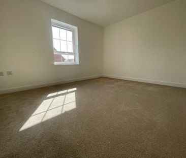 3 bedroom detached house to rent - Photo 2