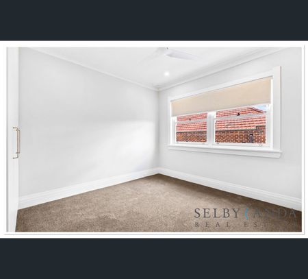 11/121 Old South Head Road, Bondi Junction, NSW 2022 - Photo 2