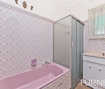 ***PLEASE NOTE SHORT TERM LEASE ONLY UNTIL 19/1/27*** - Photo 5