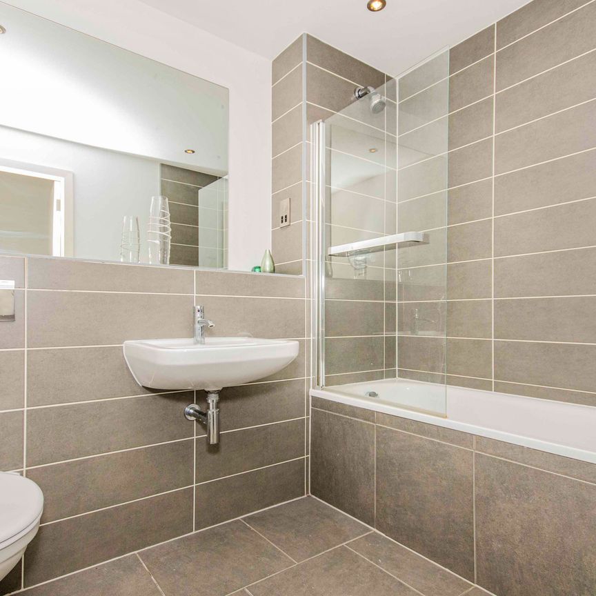 1 bedroom apartment to rent Gateway Plaza, Fitzwilliam Street, Barnsley, S70 - Photo 1