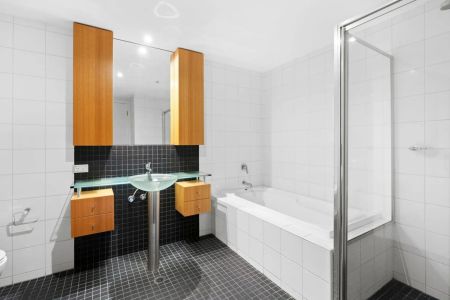 Elevated Luxury Apartment in Boutique Building - Photo 5