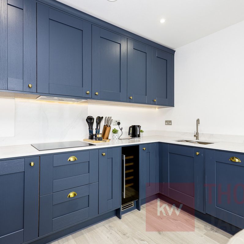 Daffodil Crescent, Barnet, EN4 - Photo 1