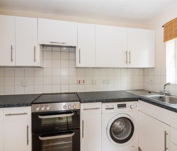 Eaton Avenue, High Wycombe - Photo 3