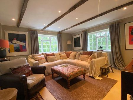 5 bedroom detached house to rent - Photo 3