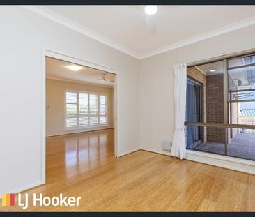 Spacious Family Home with Stunning Views in Hillvue - Photo 4