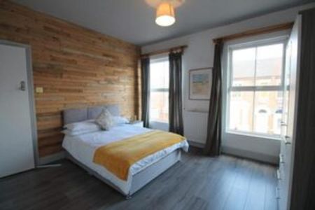 1 bedroom in a house share to rent - Photo 5