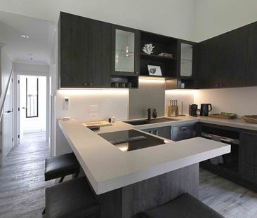 LUXE LIVING - Photo 3