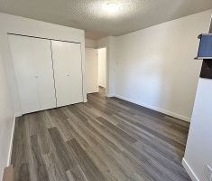 Osler Heights in Marpole Unfurnished 2 Bed 1 Bath Apartment For Rent at 402-1065 West 72nd Ave Vancouver - Photo 6