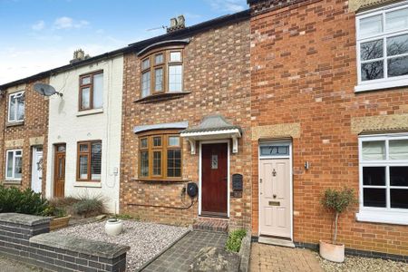 3 bedroom terraced house to rent - Photo 3
