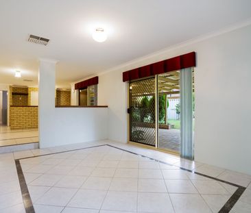 LARGE FAMILY HOME IN LEEMING HIGH SCHOOL ZONE! - Photo 3