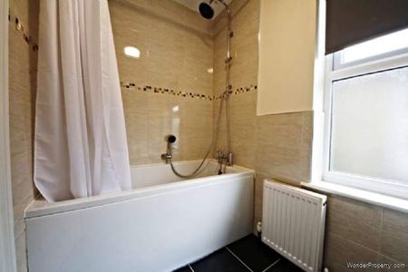 2 bedroom property to rent in Thornton Heath - Photo 4