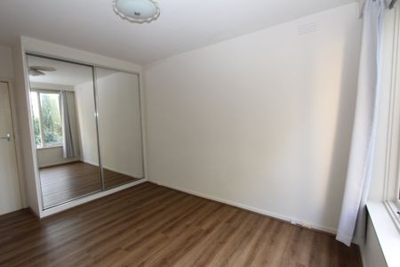 Thinking of selling? Contact our agent - Photo 4