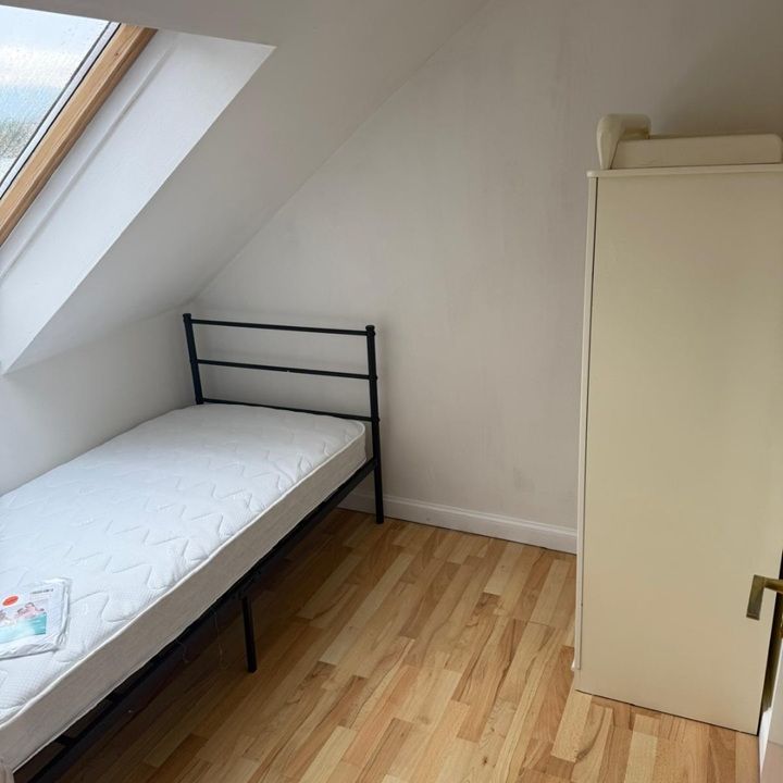 4 Bed Maisonette, Parkhead Drive, EH11 - Photo 1