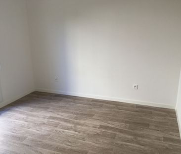 Location Appartement 2 pièces 38m² - Photo 2