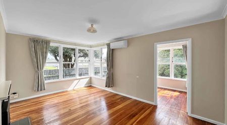 GONVILLE - 3 BEDROOMS - Photo 3