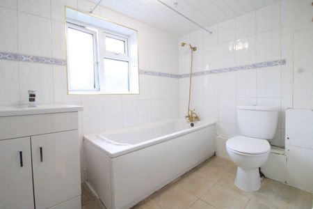 1 Bed Flat, First Floor, SW6 - Photo 5