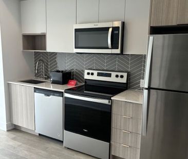 For Lease - 202 Burnhamthorpe Road Unit# 203, Mississauga, Ontario - Photo 1