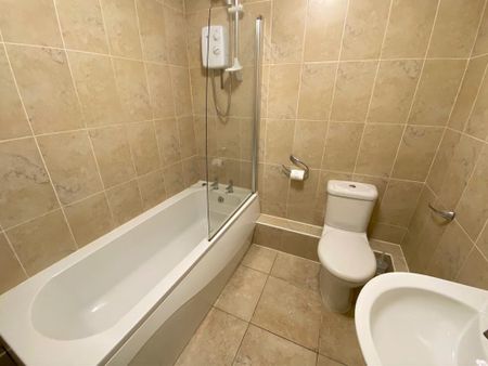 2 bedroom flat to rent - Photo 5