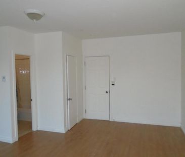 2 - 1786 Chemin De La Canardière, Quebec - Photo 2