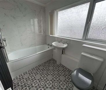 Lambourne Close, Houghton Le Spring, Tyne & Wear, DH4 - Photo 5