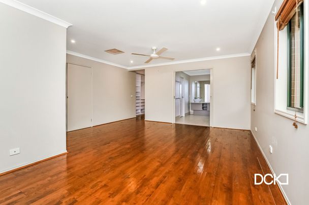 15 Botheras Court Epsom VIC - Photo 1