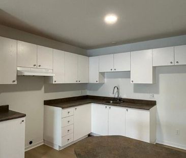 1 CH - 1 SDB - Saint-Charles-Borromée - $1,149 /mo - Photo 3