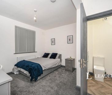 1 bedroom in a house share to rent - Photo 3