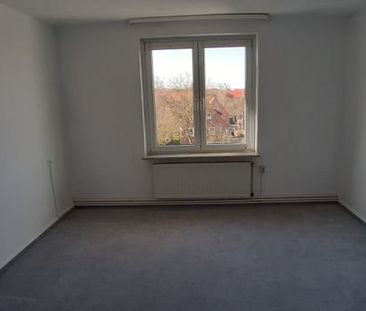 Großzügige 4 Zimmerwohnung zu vermieten - Photo 1