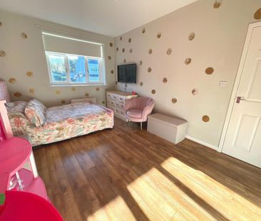 3 bedroom terraced house to rent - Photo 6