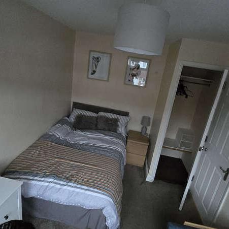 Chertsey Close - Walking Distance To Luton Airport, LU2 - Photo 1