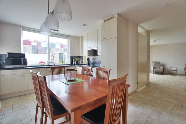 Jan van Eyckstraat, 1318 GC, Almere - Photo 1