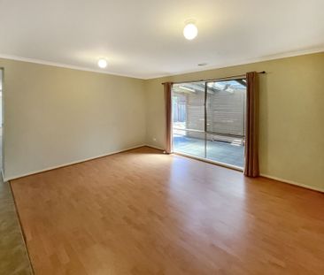 6 Barton Close, Delacombe - Photo 1