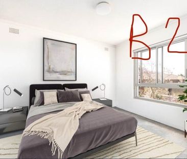 Elizabeth Bay - Photo 3