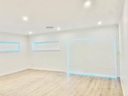 Luxurious Duplex with Studio - Photo 4