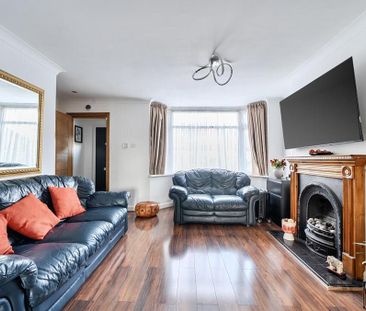 3 bedroom terraced house to rent - Photo 3