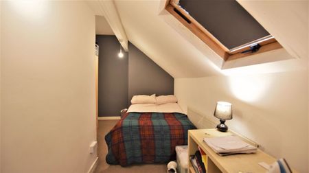 5 bedroom House in Cardigan Road, Leeds - Photo 5