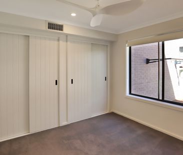 Coastal Living with Family-Friendly Design - Photo 3