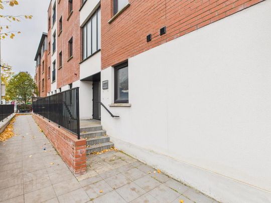 35 Castlereagh Street, Belfast, BT5 4AY - Photo 1